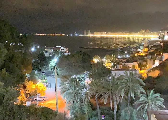 Royal Beach - Appartment With Sea View & Terrace