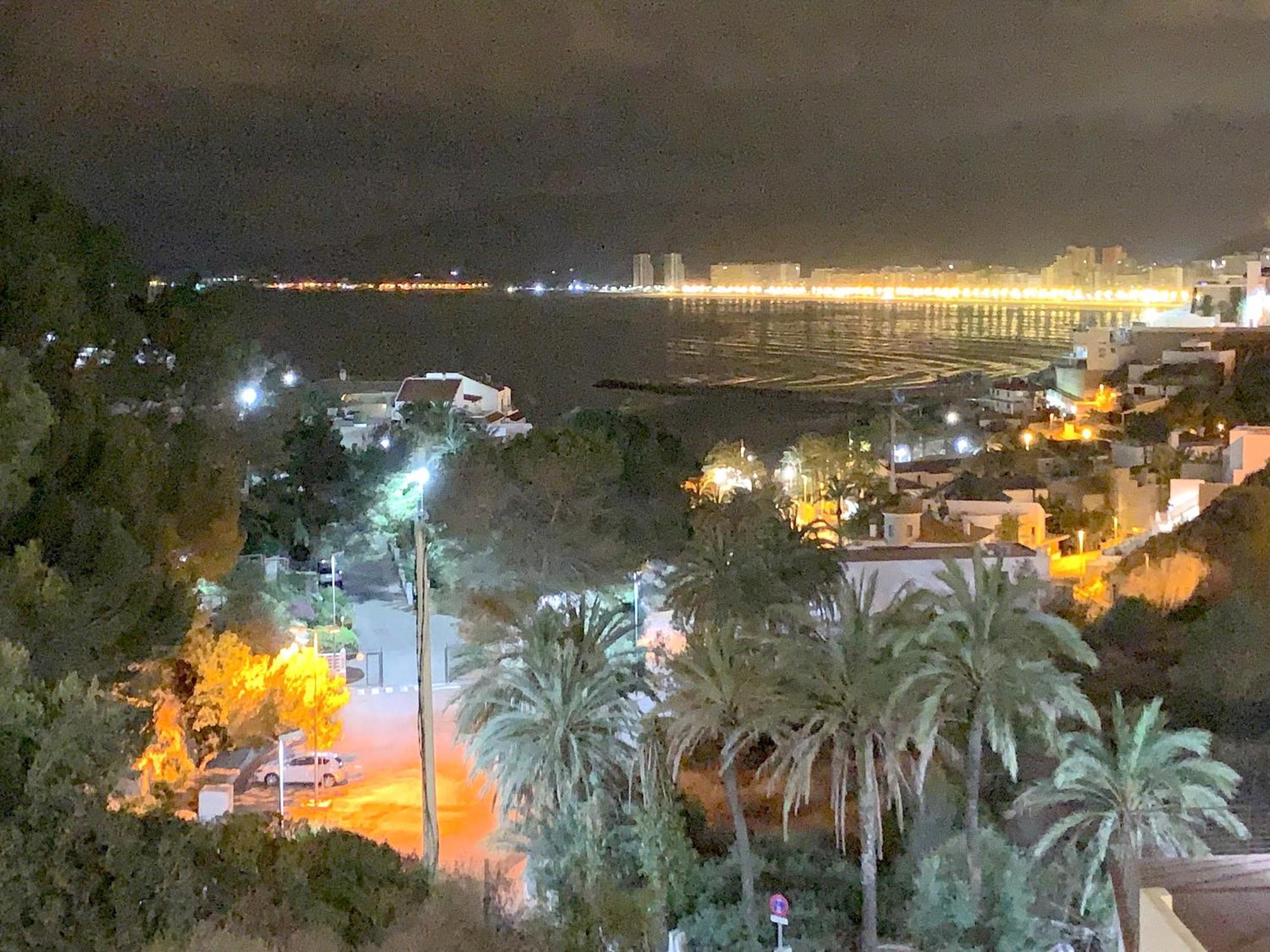 Royal - With Sea View & Terrace Appartement *